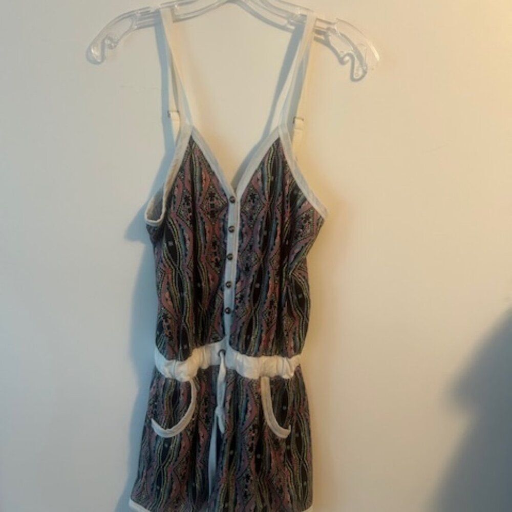 Love Nation patterned body white trim button front drawstring romper, size M